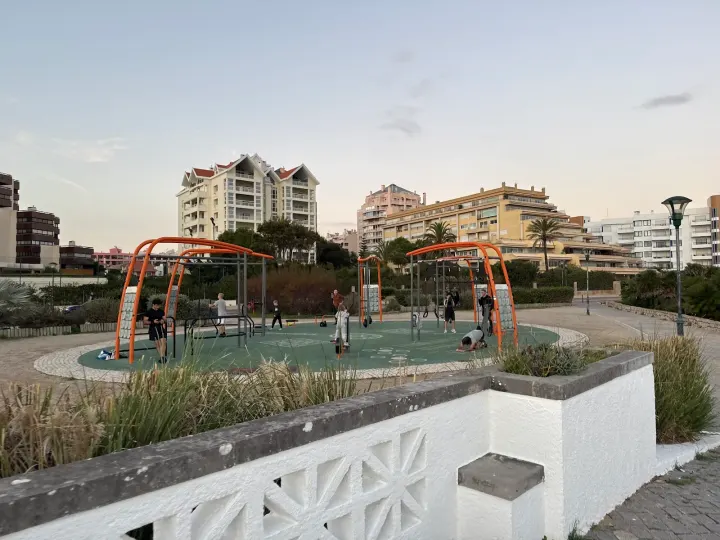 Outdoor Calisthenics Workout Fitness Park Guia — calistenia-studio em Bairro do Rosário, Cascais — 3