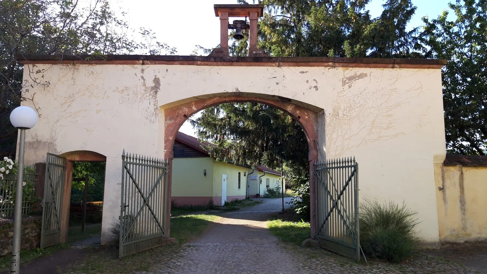 Buddhistisches Zentrum Freiburg — meditation-studio in Merzhausen — 2