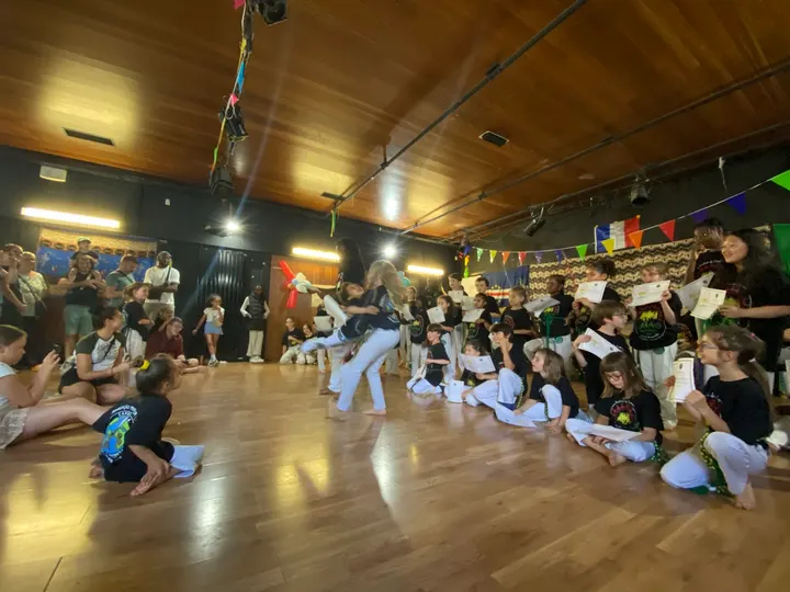 Capoeira Liberdade de Expressao Nîmes — Danse à Grézan, Nîmes