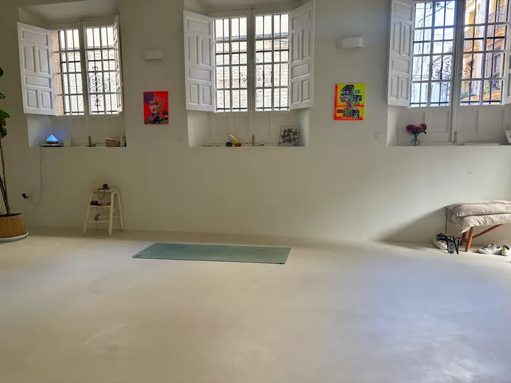 Shalala Yoga Studio — yoga-studio en El Arenal, Sevilla — 2