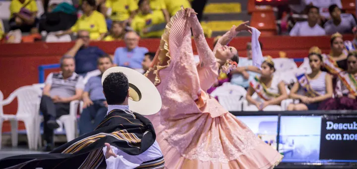 Miguel Mendoza Marinera, Estudio De Danzas Y Entrenamiento Personal — Dance en Villaverde, Madrid