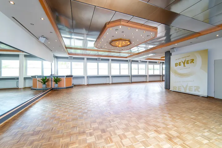 ADTV-Tanzschule Ralf Beyer — tanz-studio in Kreyenbrück, Oldenburg — 2