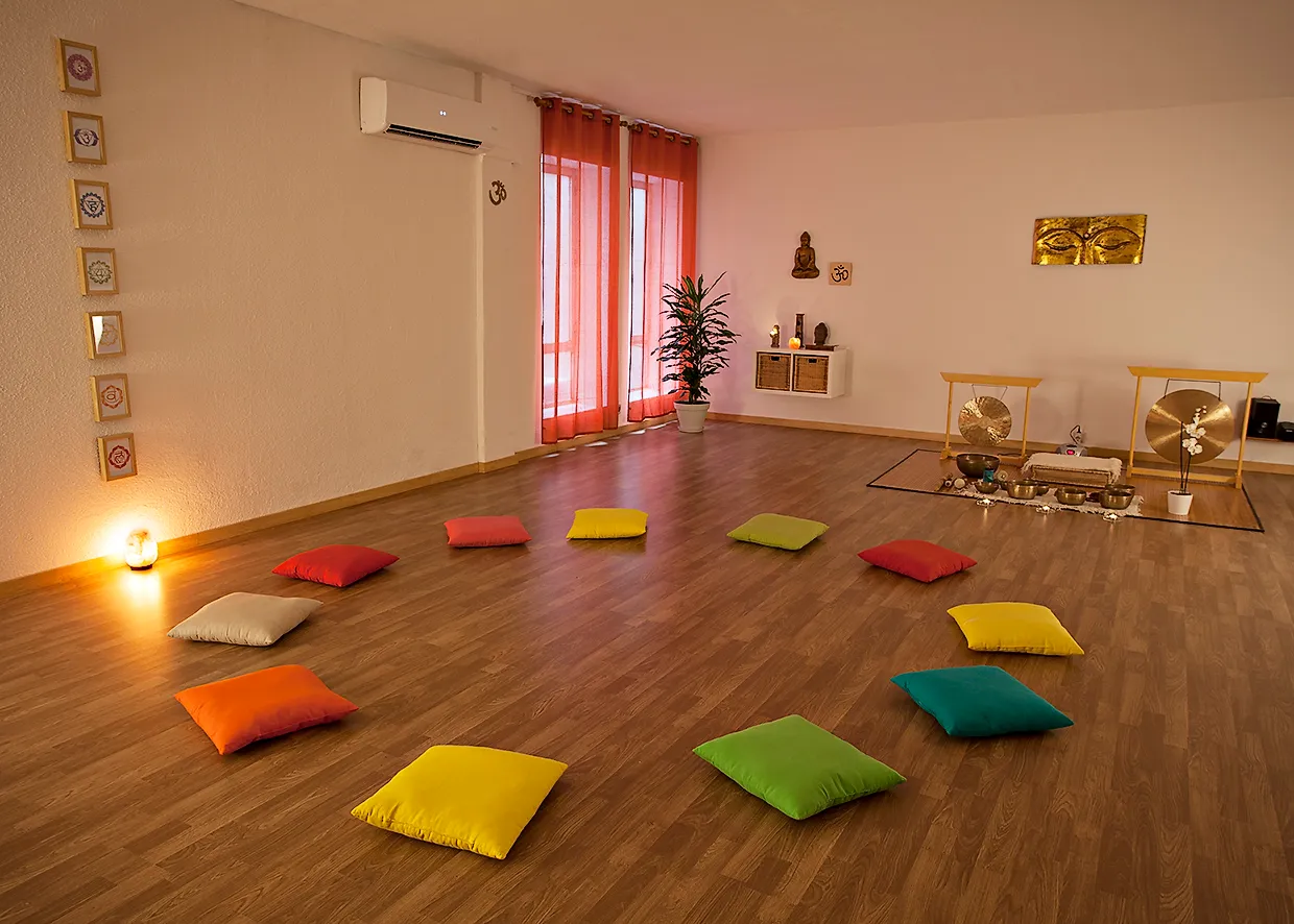 Sala De Yoga Espacio Alma Madrid — yoga-studio i Sol, Madrid — bild 2