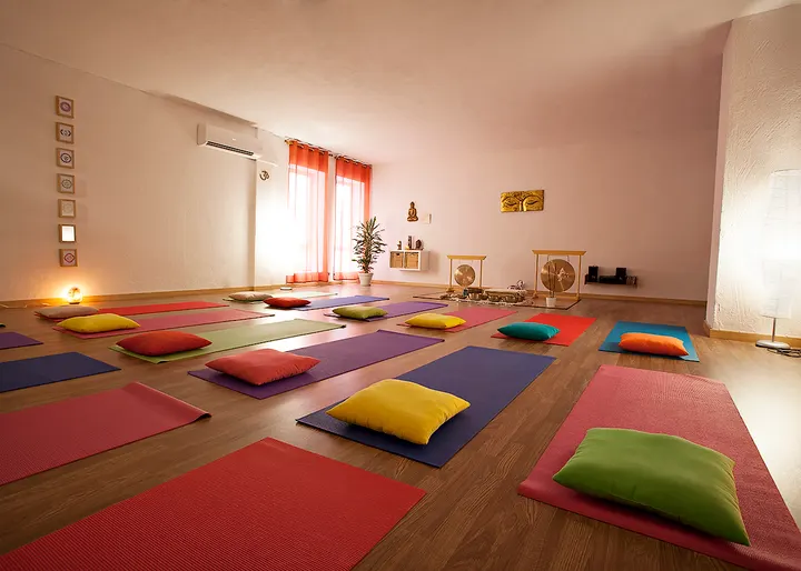 Sala De Yoga Espacio Alma Madrid — Yoga en Sol, Madrid
