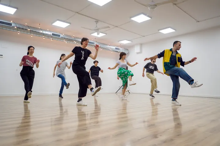 Debeat Swing School — baile-studio en Romareda, Zaragoza — 2