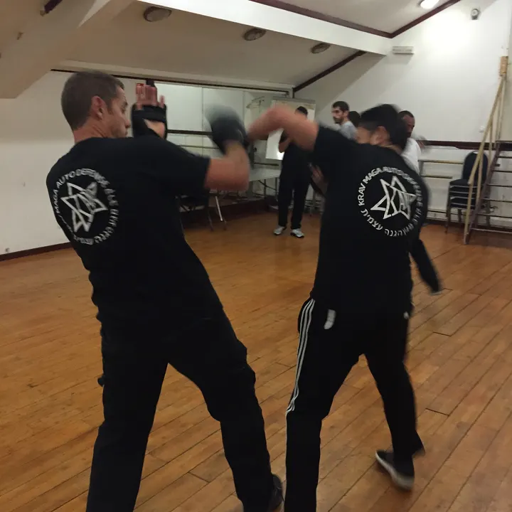 Krav Maga Auto Defense — arts martiaux-studio à Boulogne-Billancourt — 5