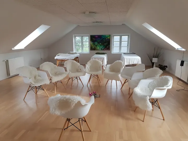 Paloma Zendings ( tidligere Jeanie Marie) — yoga-studio i Sankt Agnes Huse, Roskilde — 2
