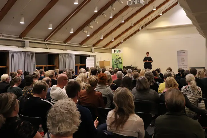 Paloma Zendings ( tidligere Jeanie Marie) — Yoga i Sankt Agnes Huse, Roskilde
