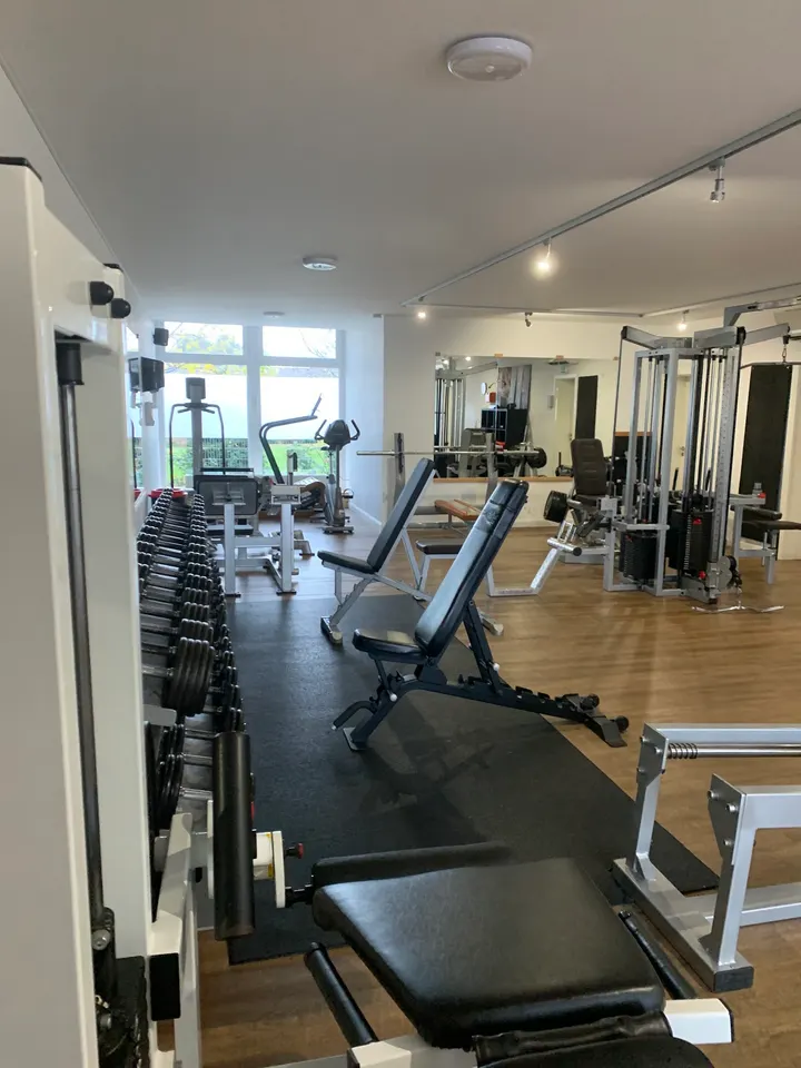 Flo's Fitness Studio — fitnessstudio in Obernkirchen — 5