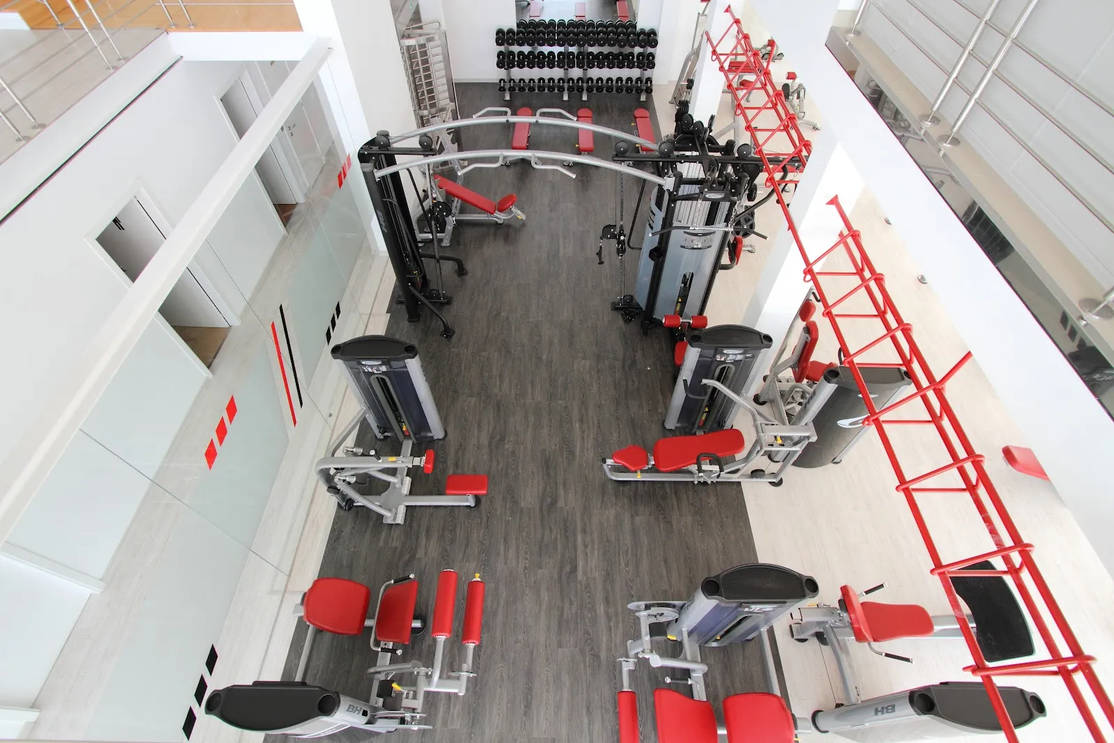 Seven Sport Center — estudio de fitness-studio en Jaca — 3