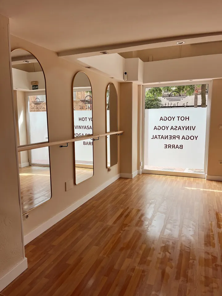 La Lajita Studio · Yoga & Barre — yoga-studio en Huelva — 4