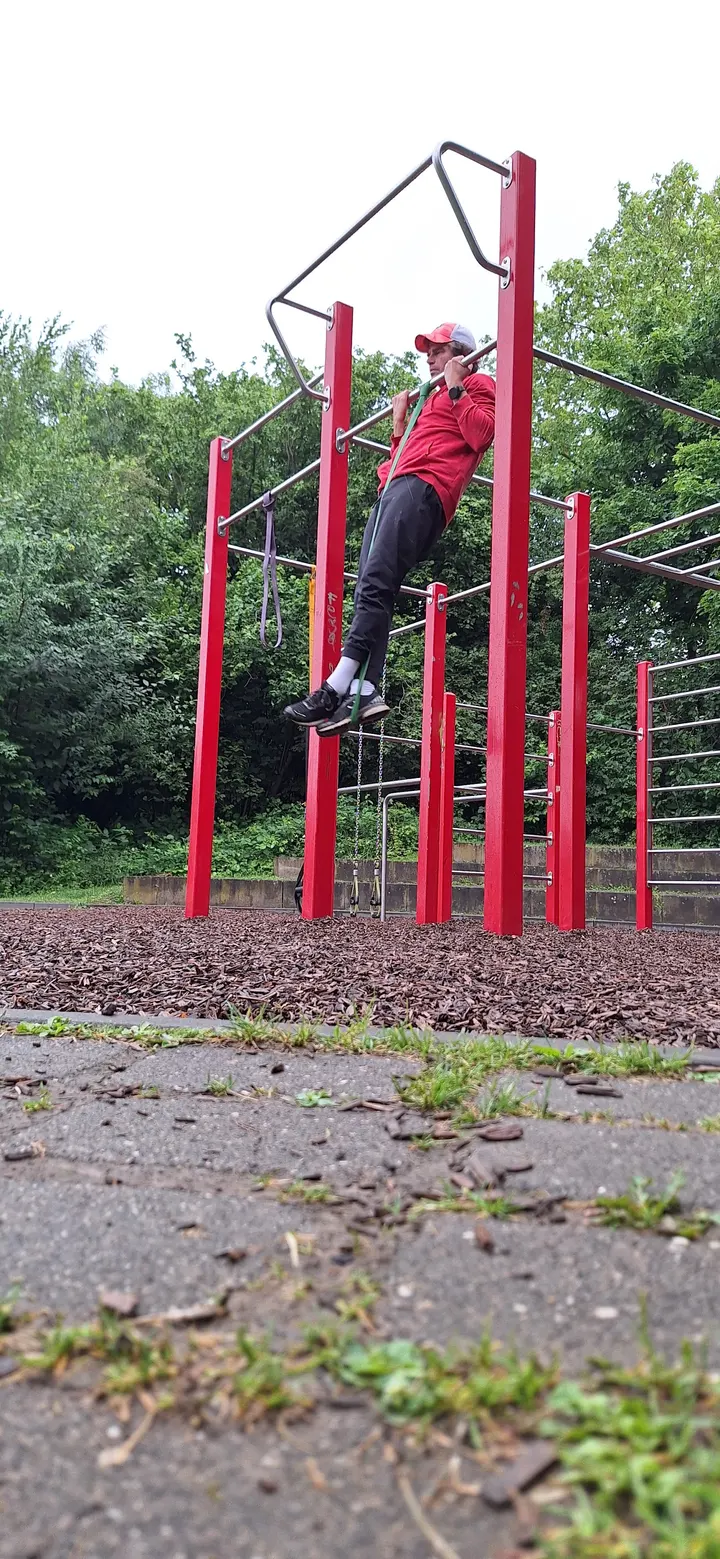 Calisthenics Gym - Nachbarschaftspark Düsseldorf Eller — calisthenics-studio in Düsseldorf — 5