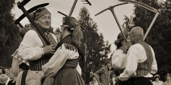 Stora Tuna Folkdansgille — dans-studio i Borlänge — 4