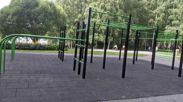 Street workout -telineet / ulkokuntoilupaikka — fitnessstudio – Tampere — 5