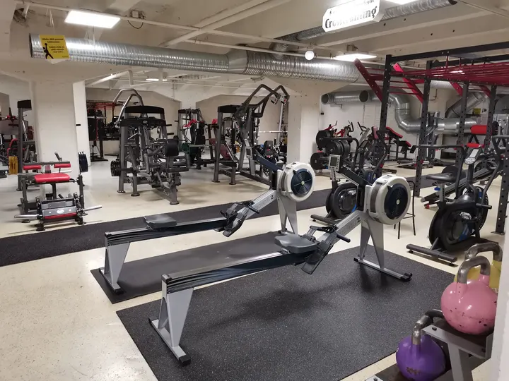 Kuntokeskus CrossGym — Fitnessstudio – Tommola, Heinola