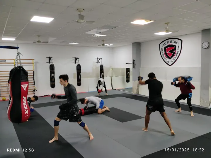 Fusión Bjj_zaragoza — artes marciales-studio en La Almozara, Zaragoza — 2