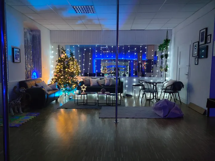 RISING STARS Polefitness & More — Fitnessstudio in Jungbusch, Mannheim