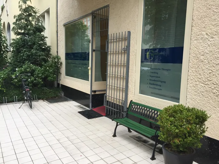 Larissa Nolof Pilatestrainerin — pilates-studio in Schöneberg, Berlin — 2