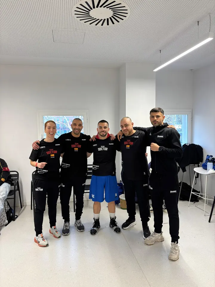 Karim Entrenador de Boxeo — Boxeo en l'Eixample, Barcelona