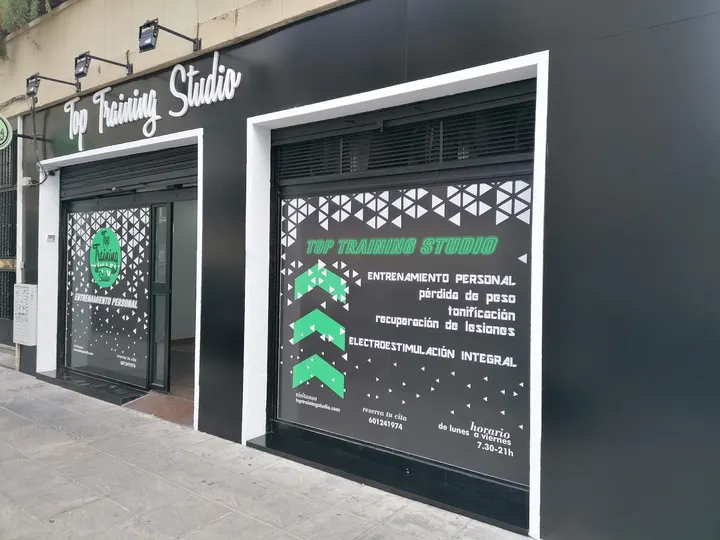 TOP TRAINING STUDIO — entrenamiento personal-studio en Sevilla — 3