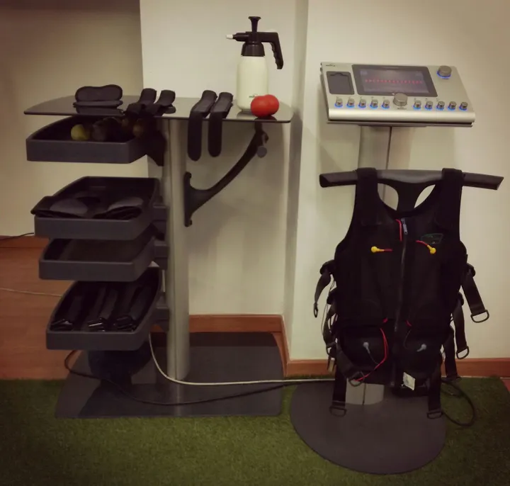 TOP TRAINING STUDIO — entrenamiento personal-studio en Sevilla — 5