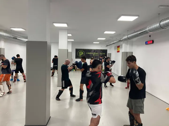Centro Deportivo Crossfight — crossfit-studio en Triana Este, Sevilla — 2