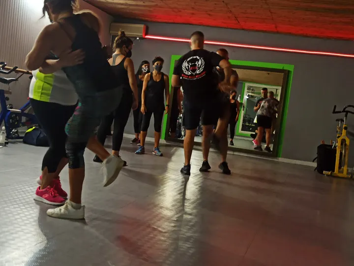 Asd R-Evolution Fitness — palestre-studio a Serramanna — 5