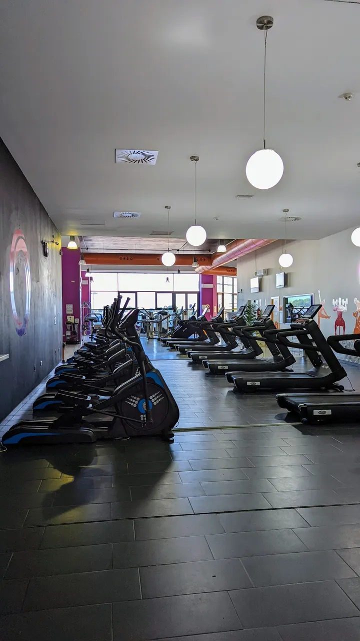Gimnasio Corporea — Estudio de fitness en Urbanització Torre del Virrei, l'Eliana