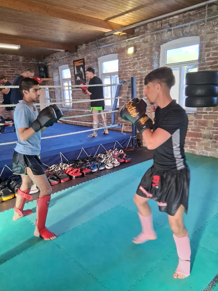 Dean Whites World Famous Muay Thai Kickboxing Gym — kickboxing-studio in Dewsbury — 5