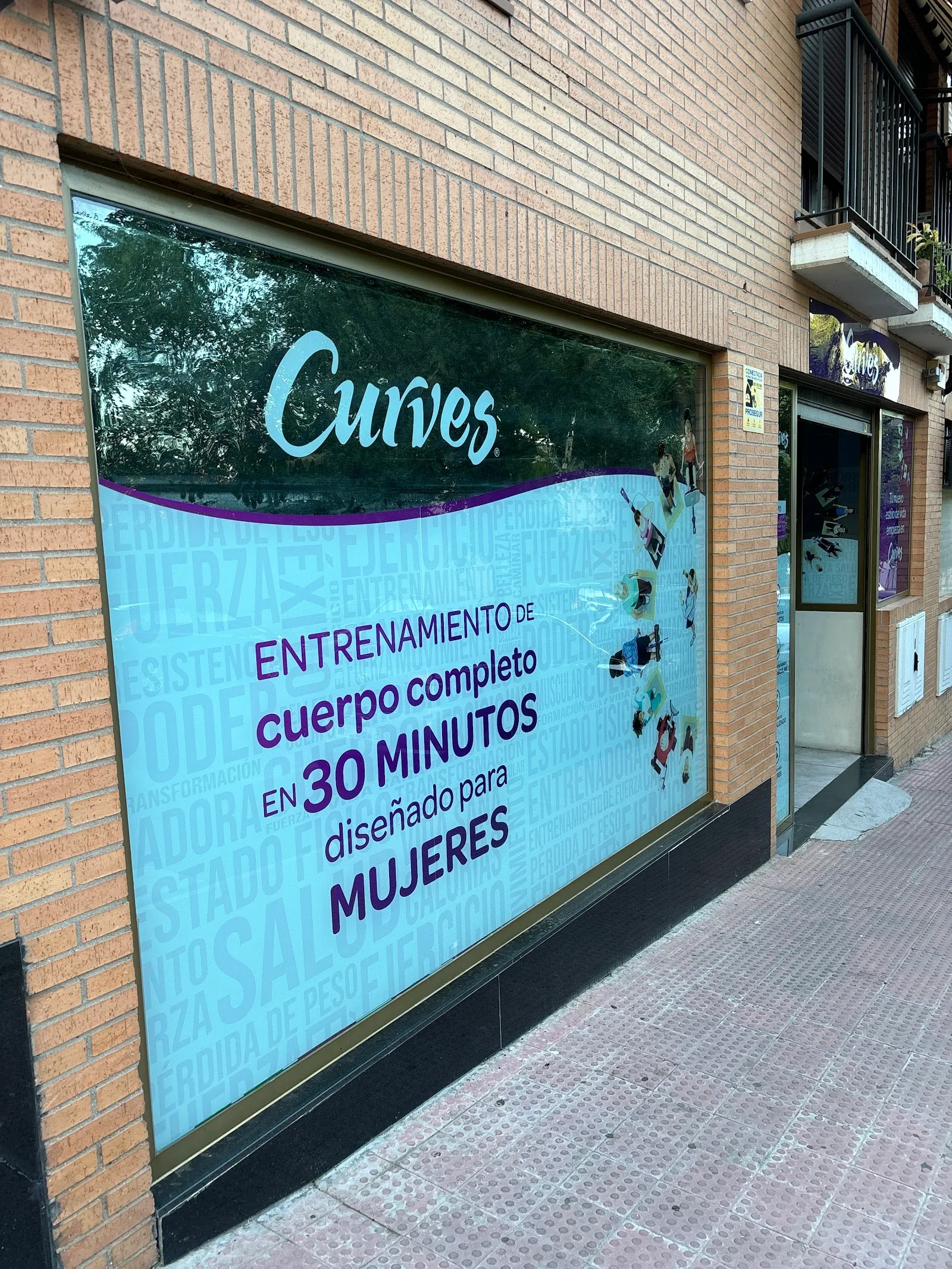 Curves Illescas Gimnasio Para Mujeres En Toledo — estudio de fitness-studio en Illescas — 3