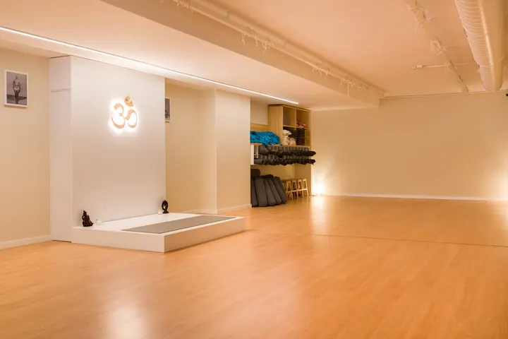 YogaOne Marina — Yoga en l'Eixample, Barcelona