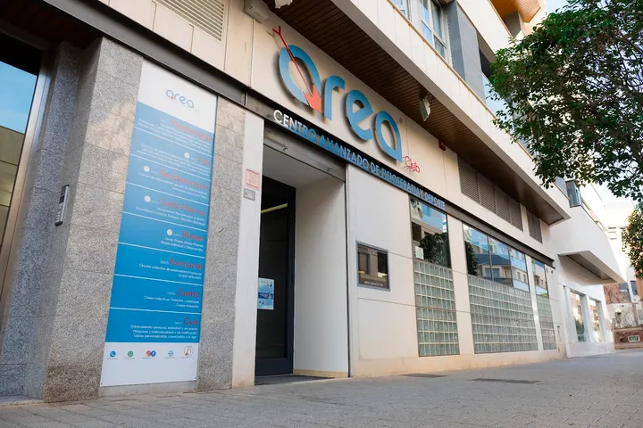 Area Club — entrenamiento personal-studio en Parque Sur, Albacete — 2