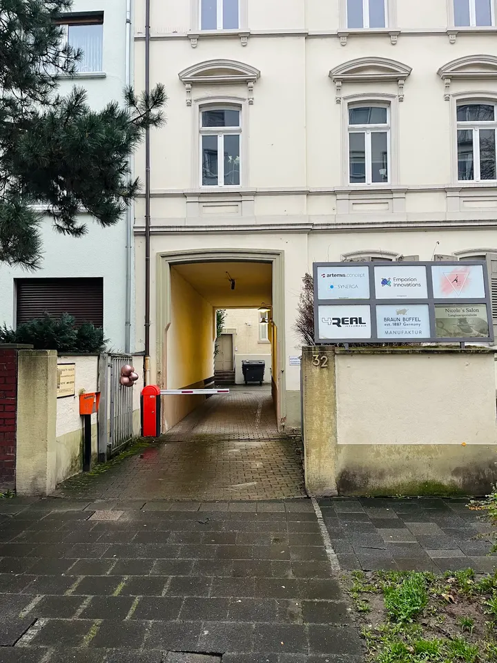 Pole and Art — pole fitness-studio in Westend, Offenbach am Main — 3