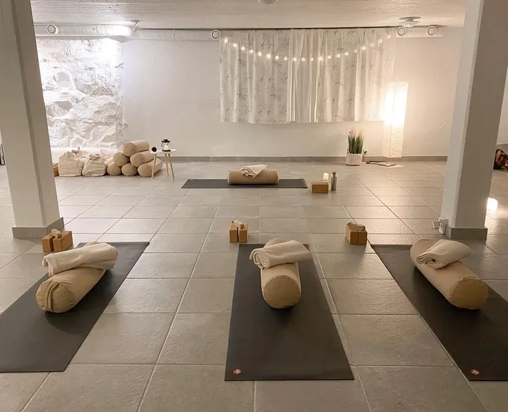Kindful yoga collective — Jooga – Formanshagen, Tammisaari