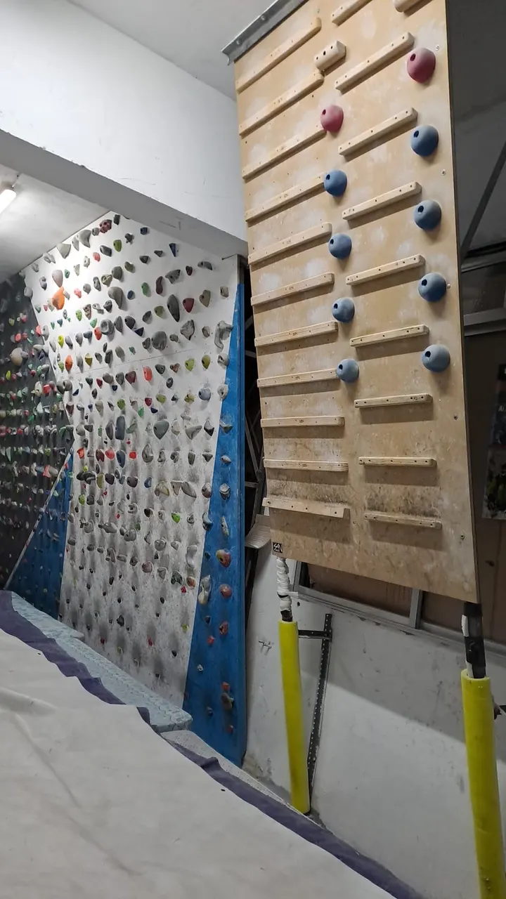 Rocódromo LAV & Escalada en el centro de Valladolid — escalada-studio en Circular, Valladolid — 3