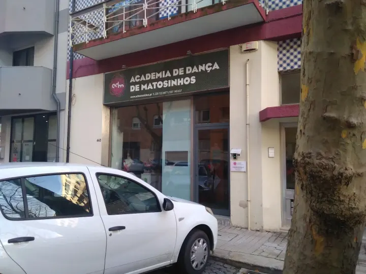 Academia de Dança de Matosinhos — dança-studio em Basílio Teles, Porto — 2
