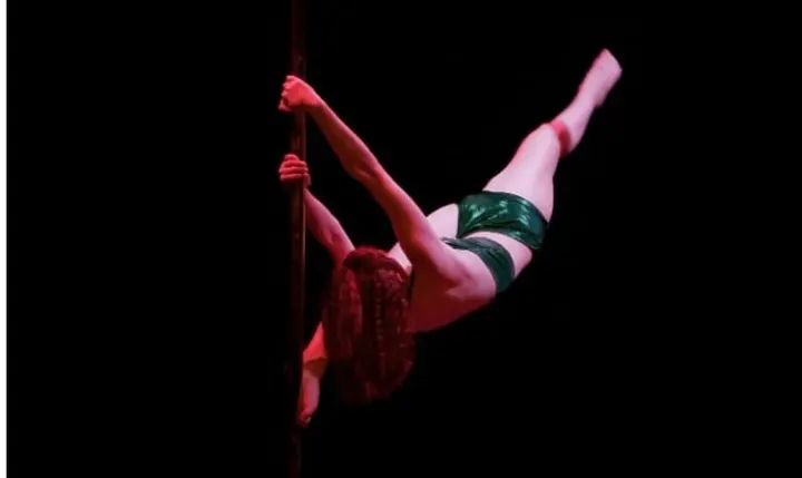 VERSUS POLE SPORT STUDIO — pole fitness-studio à Troyes — 3