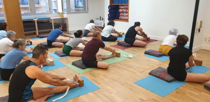 Yoga Iyengar Donostia_antiguo — yoga-studio en Antigua, Donostia/San Sebastián — 2