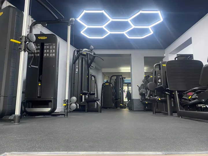 VFit Ewell — Fitness Studio in Stoneleigh, Epsom