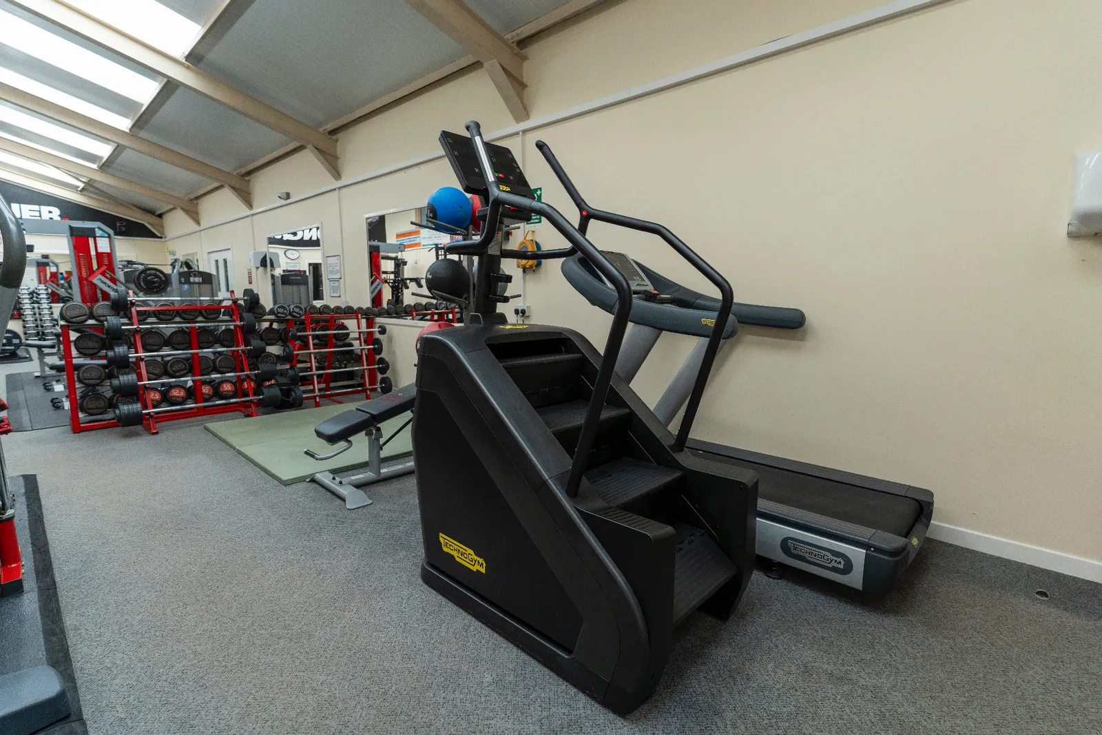 Average Arnie's - 24/7 Gym — functional training-studio in Kilmarnock — 3