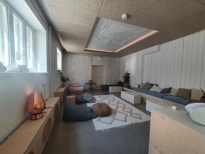 Float Roba — Palautuminen – Punavuori, Helsinki