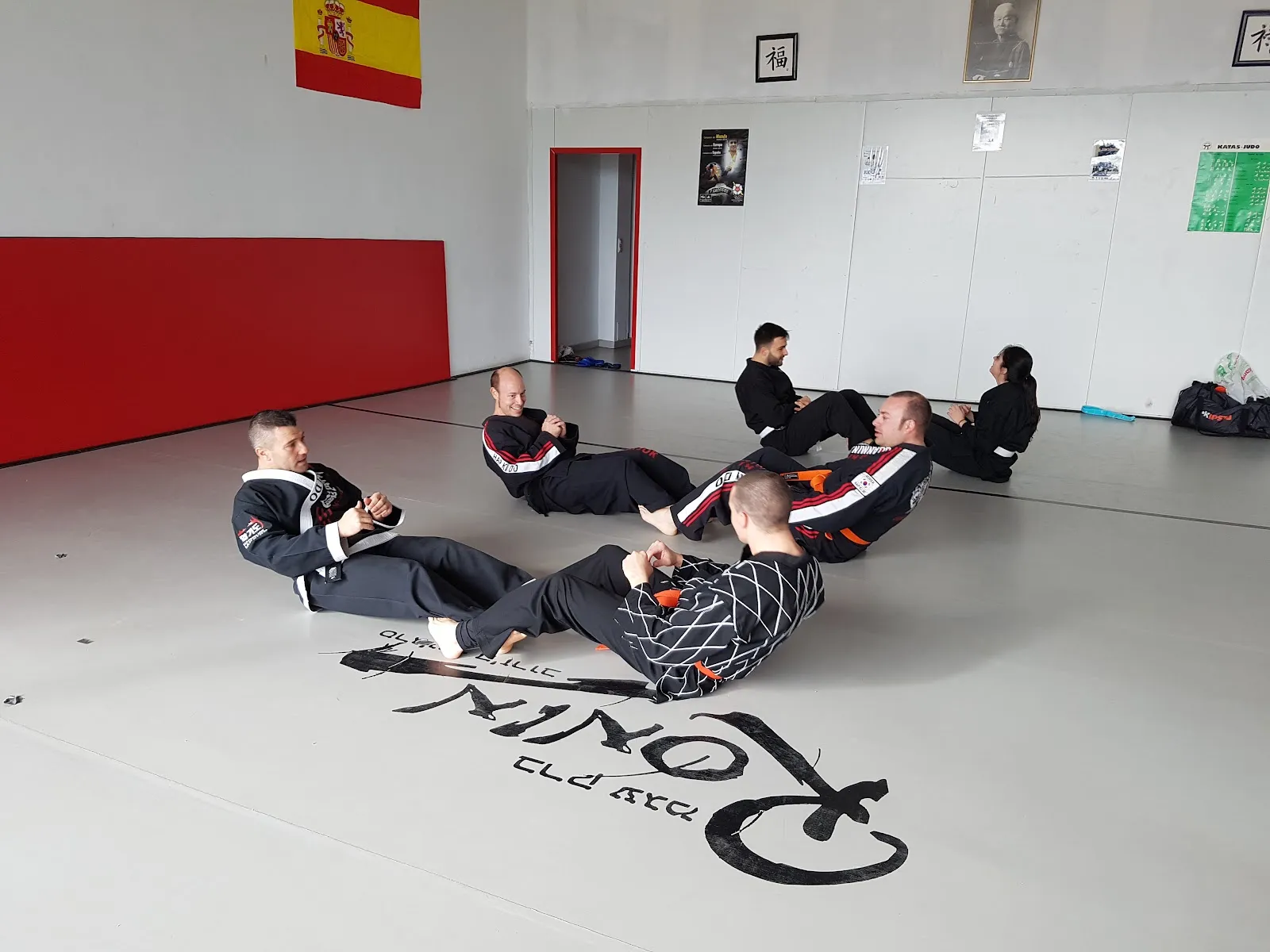 Ronin escuela de artes marciales, defensa personal y deportes de contacto. — artes marciales-studio en El Pinar, Fuenlabrada — 3