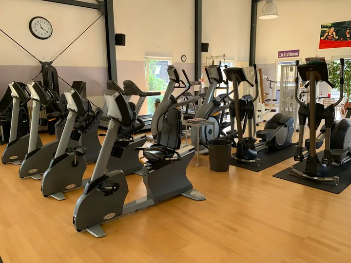 Lady Fitness — Fitnessstudio in Homburg