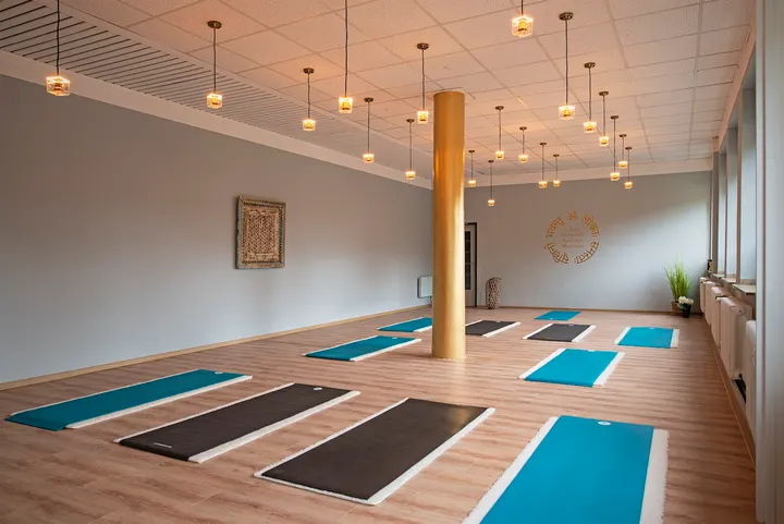 YOGALEBEN Yogaschule von Martina Neues — yoga-studio in Krefeld-Mitte, Krefeld — 3