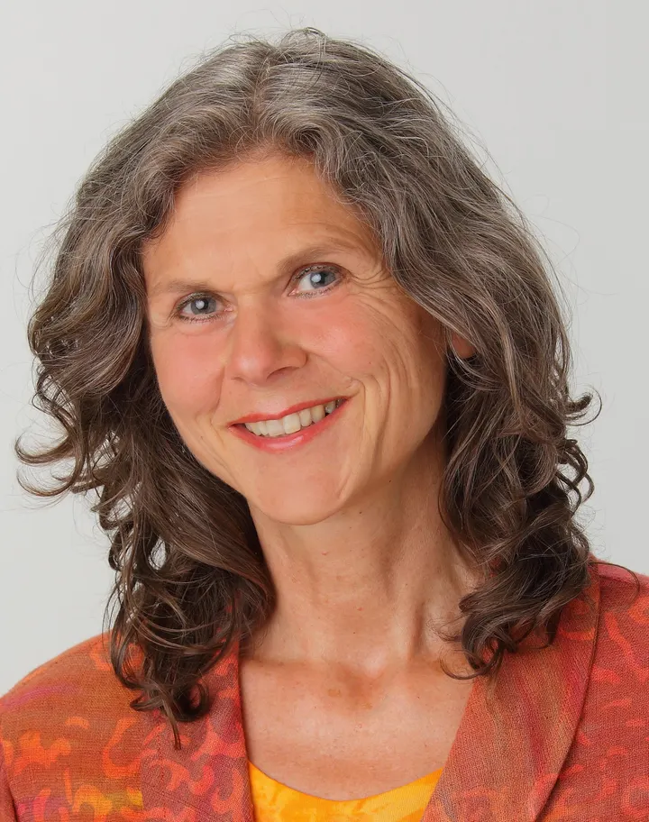 Yoga Vidya Stuttgart — Yoga in Heslach, Stuttgart