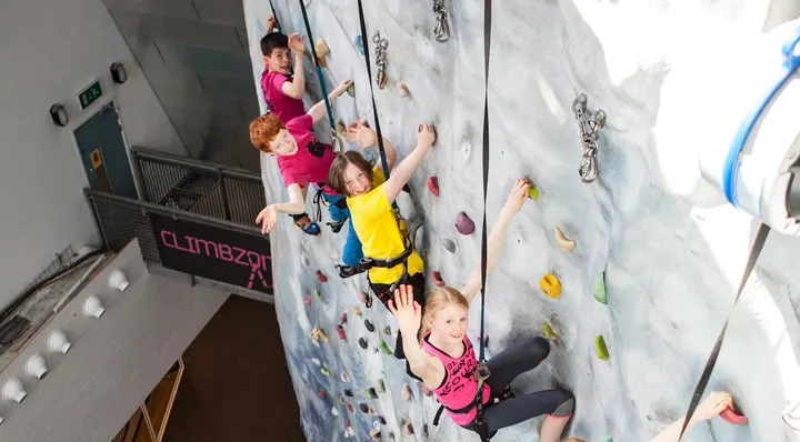 Climbzone — climbing-studio in Braehead, Renfrew — 2