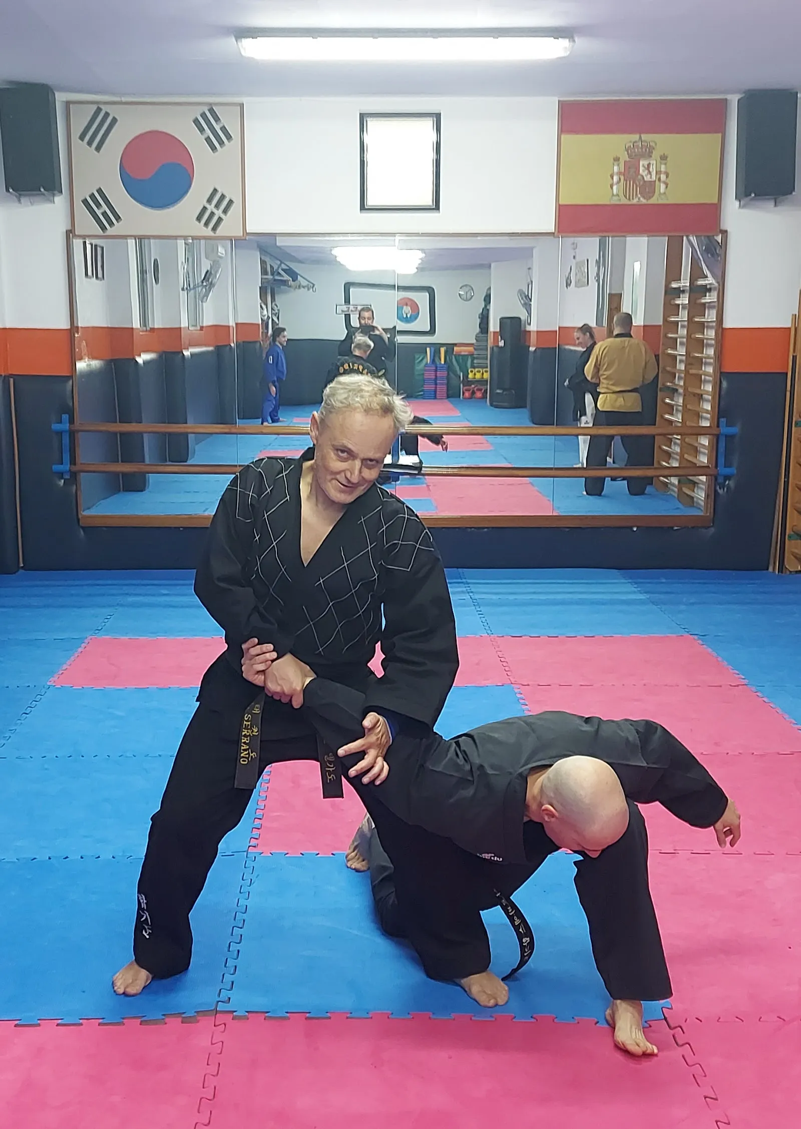 Gimnasio Lee Escuela De Artes Marciales — artes marciales-studio en Móstoles — 3