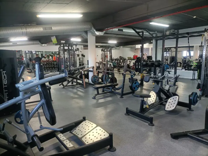 Fit-Center Santa Marta — ginásio-studio em Seixal — 2