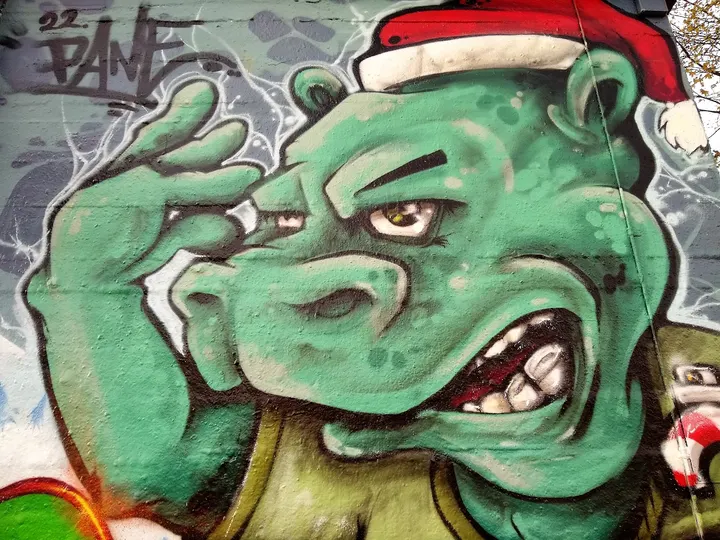Kilimanschanzo – Bunker im Flora-Park mit Kletterwand — klettern-studio in Hamburg — 4