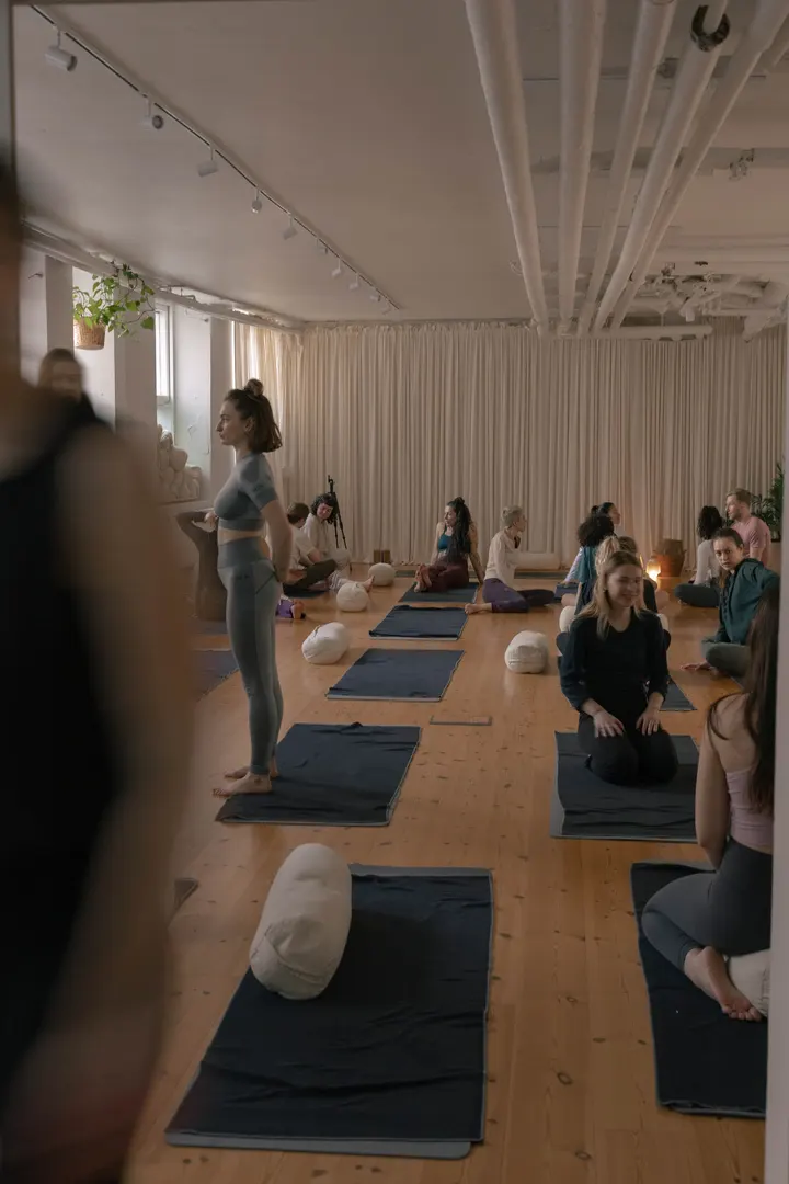 YogaTreat v/Christina Louise Poivey — Yoga i Sundbyvester, København S